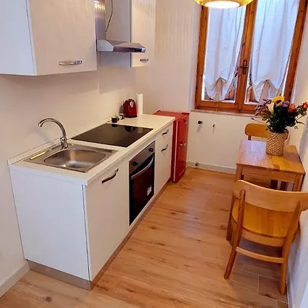 Les Estrelles Bed & Breakfast *